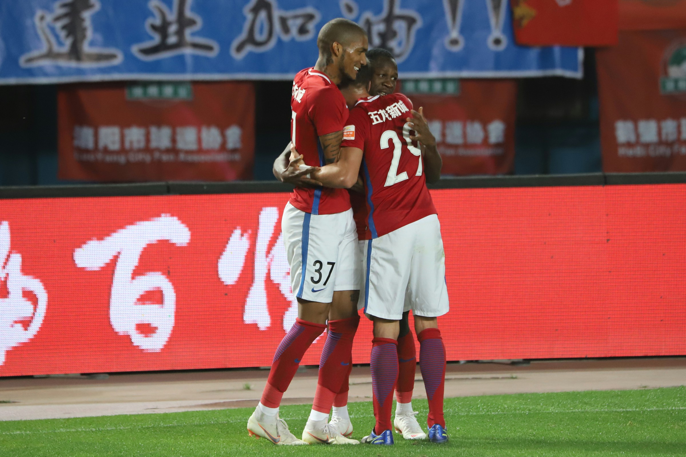 河南建业连胜开启，打响夺冠之路